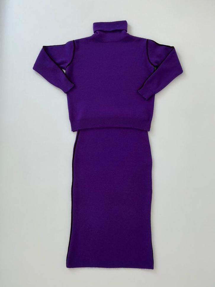 Paars setje March23 maat XS/S, Kleding | Dames, Jasjes, Kostuums en Pakken, Gedragen, Kostuum of Pak, Maat 34 (XS) of kleiner