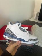 Jordan 3 True bleu taille 42,5, Kleding | Heren, Schoenen, Wit, Ophalen of Verzenden, Zo goed als nieuw, Sneakers