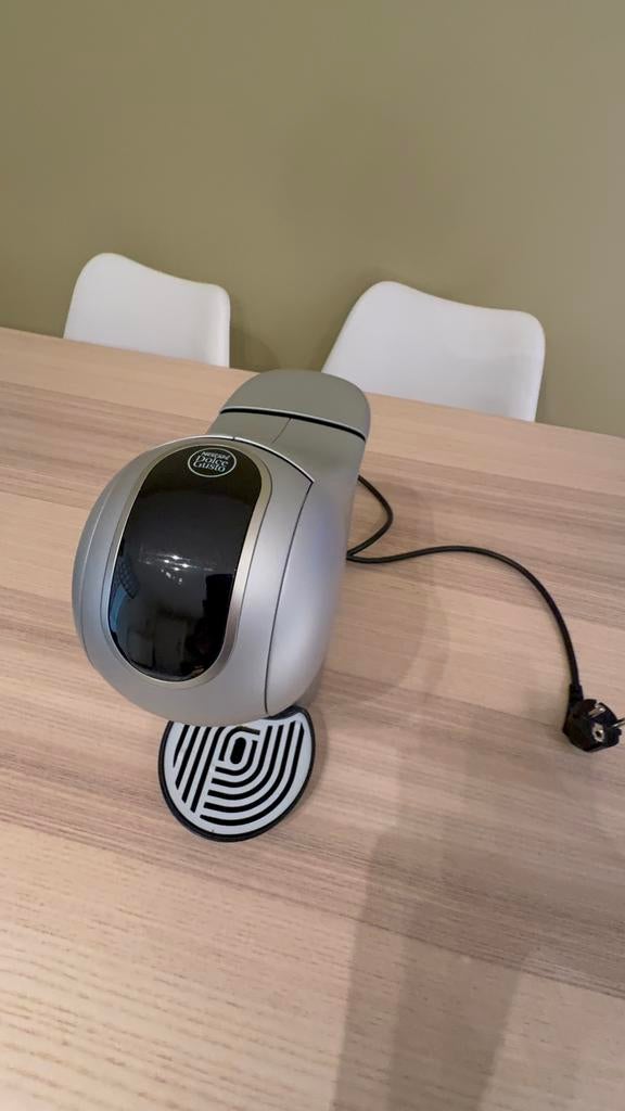 Machine à café Nescafé Dolce Gusto – bon état, Enlèvement, Utilisé, Dosettes et capsules de café