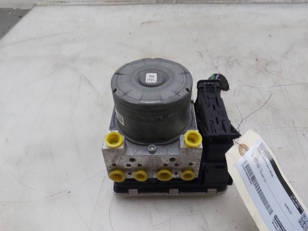 BLOC ABS (FREINS ANTI-BLOCAGE) Ford Fiesta 7, Utilisé, Ford