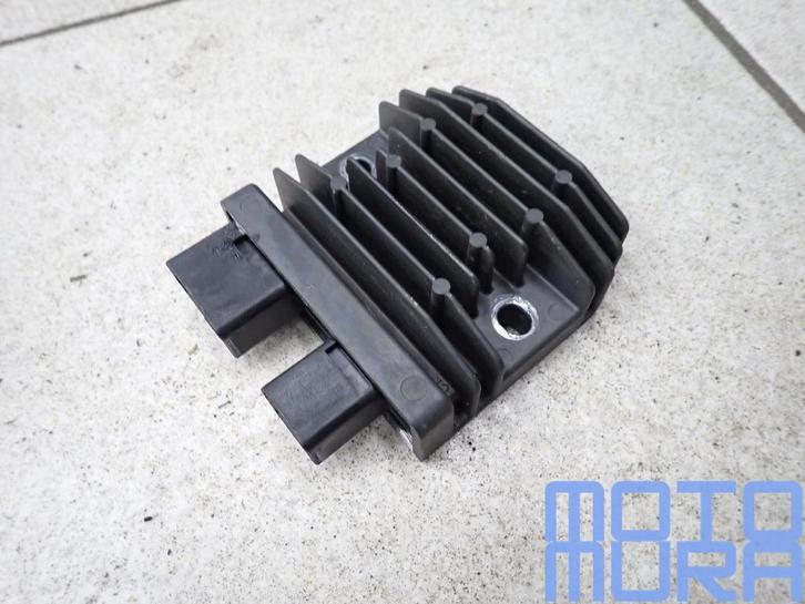 Spanningsregelaar voor de Honda NC700 X 2011 - 2015 NC 700 s, Motos, Pièces | Honda, Utilisé, Enlèvement ou Envoi