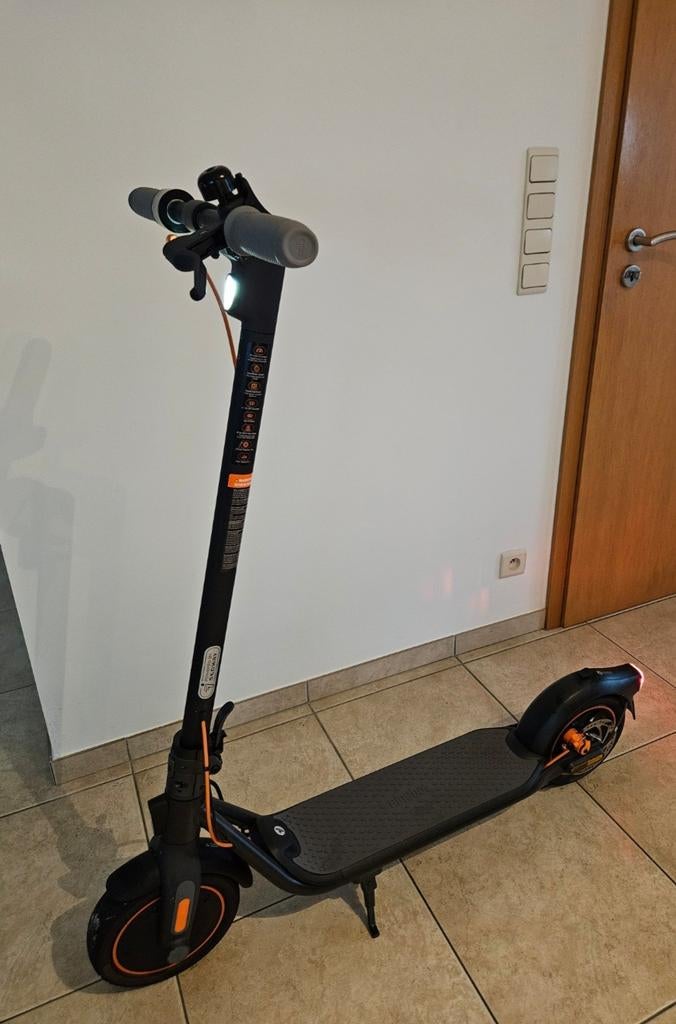 À vendre 350€ : trottinette électrique Ninebot Segway F40E, Vélos & Vélomoteurs, Trottinettes