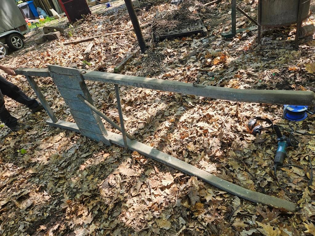 Oude werktuigen, Ophalen