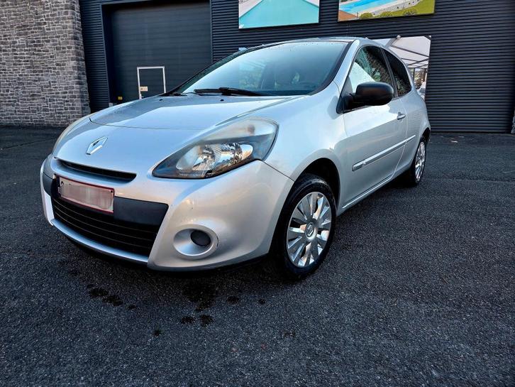 Renault Clio 1.2i, Autos, Renault, Entreprise, Clio, Essence, Euro 5, Hatchback, 5 portes, Boîte manuelle, Argent ou Gris, Noir