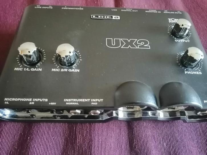 Line 6 Pod Studio UX2 Enregistrements Guitare Professionnels, Muziek en Instrumenten, Effecten, Verzenden