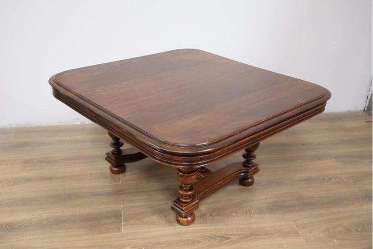 Antiek Notenhouten Salontafel in Henry II-Stijl, Antiek en Kunst, Antiek | Overige Antiek