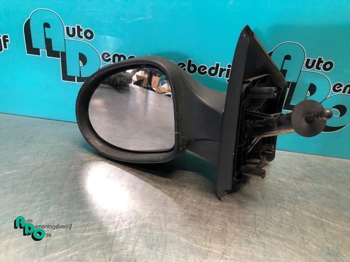 Buitenspiegel links van een Renault Twingo (Twingo 07-), Auto-onderdelen, Spiegels, Renault, Gebruikt, 3 maanden garantie, Ophalen of Verzenden