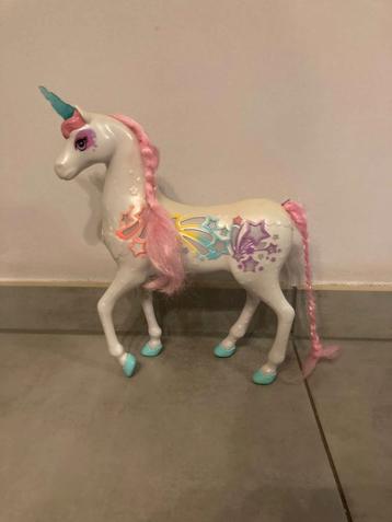 Barbie eenhoorn + barbie pop beschikbaar voor biedingen
