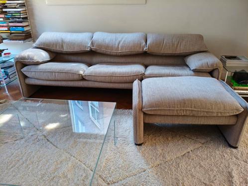 Cassina Maralunga 40  3 zits met Ottoman 40 originele stof, Huis en Inrichting, Zetels | Zetels en Chaises Longues, Zo goed als nieuw