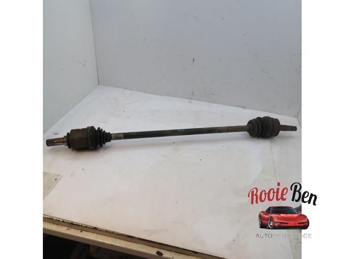 Aandrijfas rechts-voor van een Opel Corsa, Auto-onderdelen, Remmen en Aandrijving, Opel, Gebruikt, 3 maanden garantie, Ophalen of Verzenden