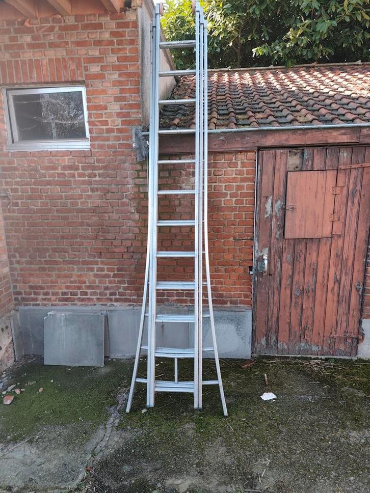 Ladder 3x10 te huur, Doe-het-zelf en Bouw, Ladders en Trappen, Ladder, Ophalen
