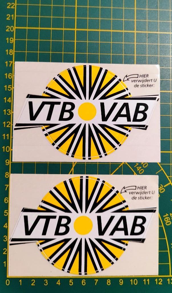 Lot 2x stickers VAB Wegenhulp MACline, Verzamelen, Stickers, Ophalen of Verzenden