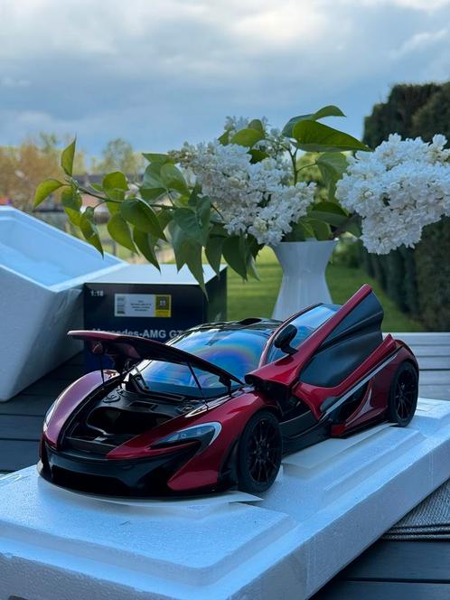 McLaren P1 autoart 1/12 gloednieuw, Hobby en Vrije tijd, Modelauto's | 1:5 tot 1:12, Nieuw, Auto, 1:9 t/m 1:12