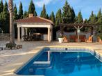 Opportunité ! Villa à louer, 4 of meer slaapkamers, Dorp, Wasmachine, Costa Blanca