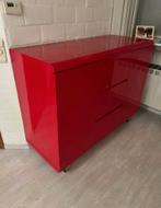 Vintage Rode Kast, Ophalen