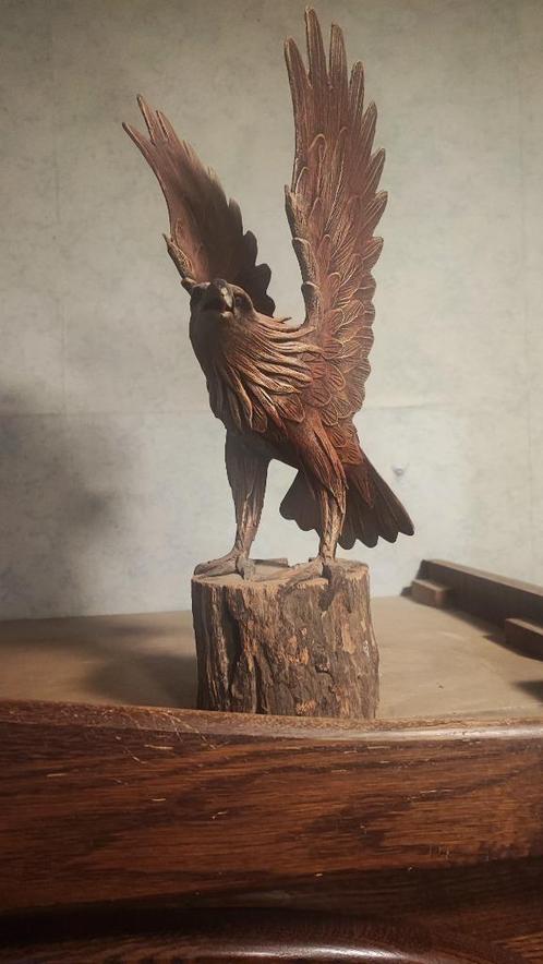 Mooi houten uitgesneden arend in prima staat, Antiek en Kunst, Kunst | Beelden en Houtsnijwerken, Ophalen of Verzenden