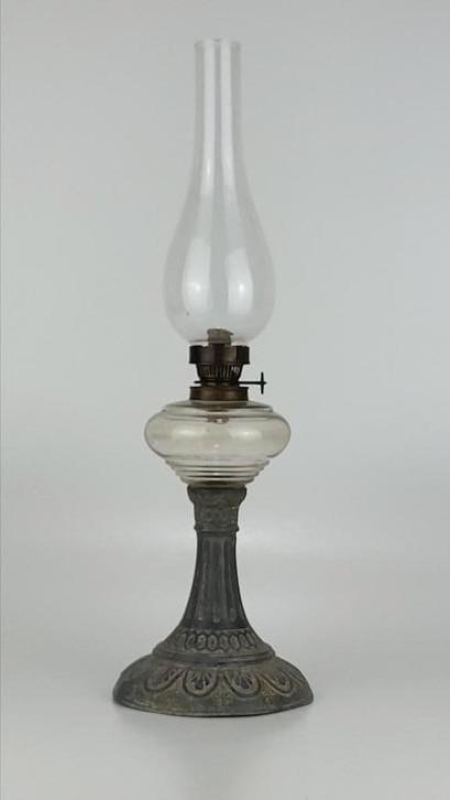 Antieke Olie Lamp Victoriaanse Stijl, Antiek en Kunst, Antiek | Verlichting, Ophalen of Verzenden