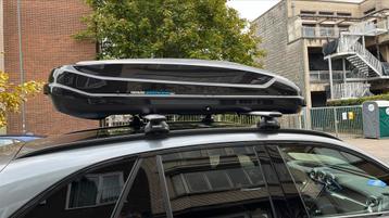 Boxe de toit + barre de toit thule mercedes x254 (glc), Enlèvement, Comme neuf