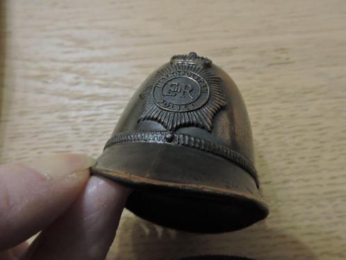 vintage miniatuur police bel helm  Engeland H.Seener ltd., Verzamelen, Militaria | Algemeen, Overige soorten, Helm of Baret, Ophalen of Verzenden