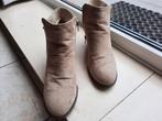 Beige enkelbotten met hakje, merk Trend O.N.E., Kleding | Dames, Schoenen, Lage of Enkellaarzen, Beige, Ophalen of Verzenden, Trend One