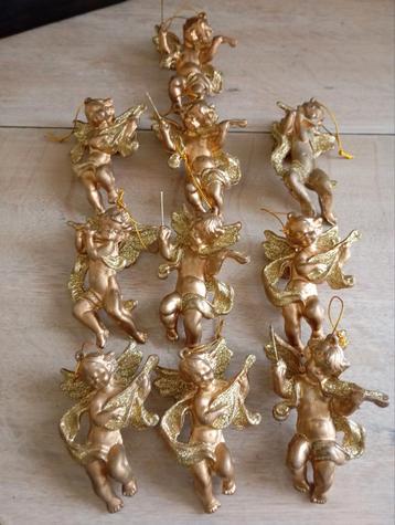 10 Goudkleurige Kerstengeltjes.. Hoogte 10 CM(Lees beschr). beschikbaar voor biedingen