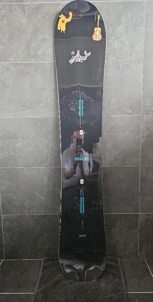 Snowboard BURTON, Sport en Fitness, Snowboarden, Zo goed als nieuw, Board, Ophalen of Verzenden