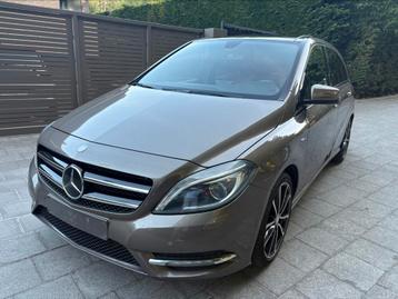 Mercedes B200 CDI Automaat, xenon, panoramadak, leer!!! beschikbaar voor biedingen