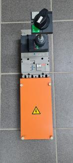 4 polige vermogenschakelaar met differentieel, Ophalen, Zo goed als nieuw