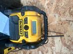 Radio Dewalt, Doe-het-zelf en Bouw, Ophalen, Gebruikt