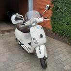 Zeer nette vespa 125 cc, Motoren, Particulier