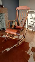 Antieke houten schommelstoel, Antiek en Kunst, Antiek | Meubels | Stoelen en Sofa's, Ophalen