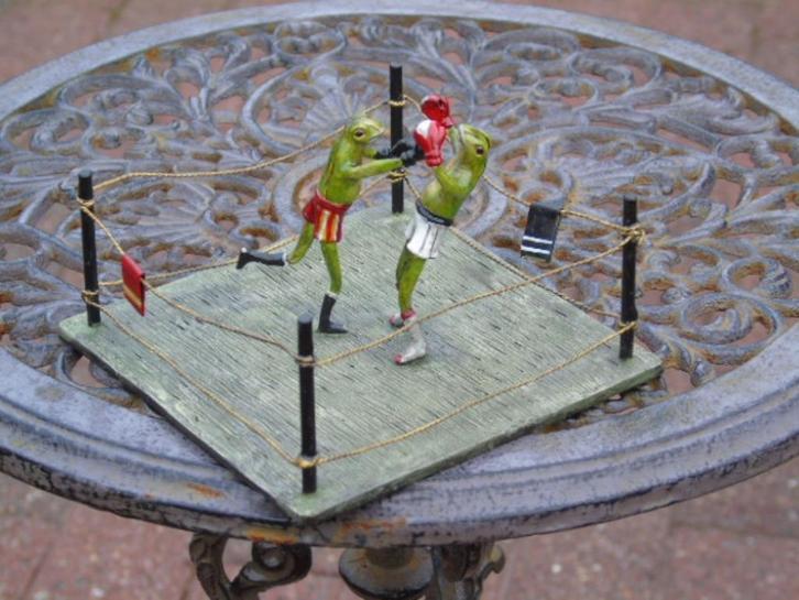 standbeeld van boxerkikkers gesigneerd BERMANN., Antiek en Kunst, Antiek | Brons en Koper, Brons, Ophalen