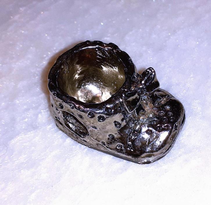Verzamelen vintage antiek babyschoentje zilver, Handtassen en Accessoires, Antieke sieraden, Overige typen, Overige materialen
