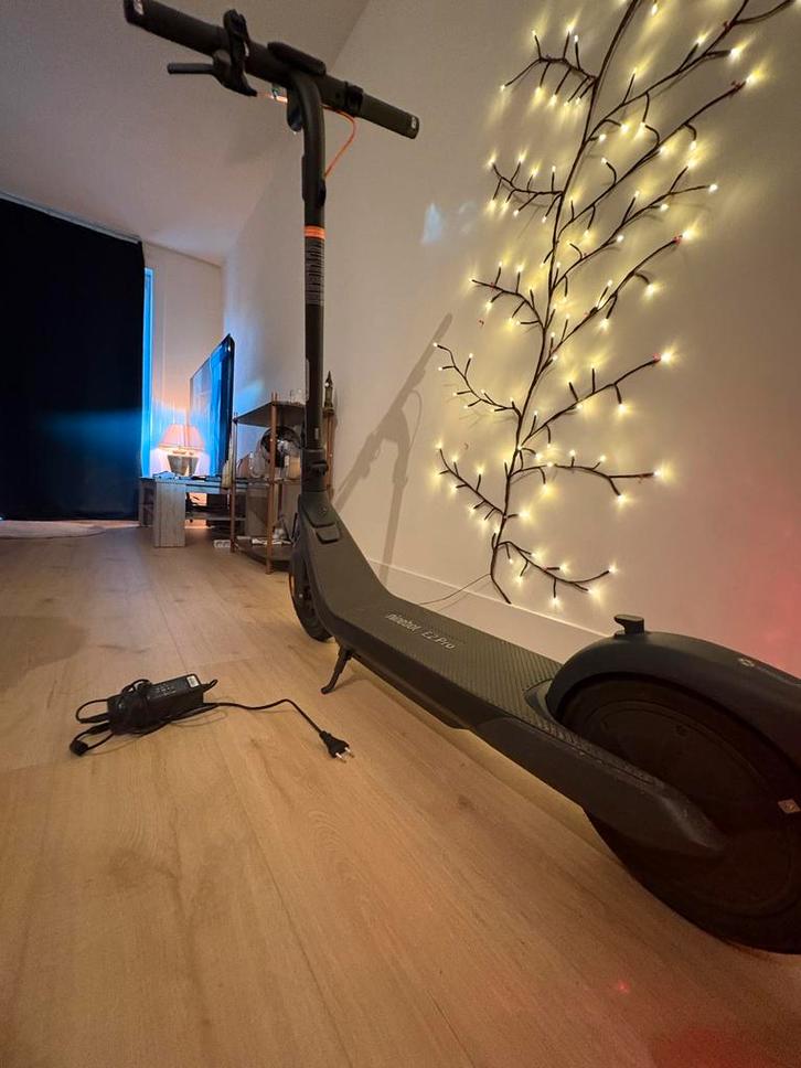 Ninebot E2pro step NIEUW, Fietsen en Brommers, Steps, Ophalen