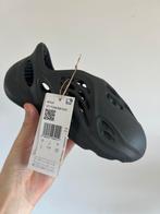 Yeezy foam rnr onyx 33, Kinderen en Baby's, Kinderkleding | Schoenen en Sokken, Ophalen, Nieuw