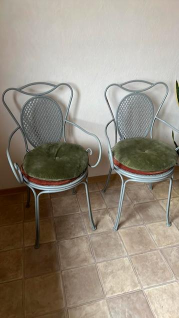 Set stalen stoelen in mooie staat  beschikbaar voor biedingen