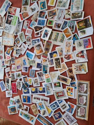 Grande édition de timbres divers 