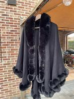 Zwarte cape met immitatie pels, Kleding | Dames, Jassen | Winter, Ophalen