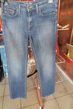 Jeans nieuw Tommy Hilfiger mt 32 (mt 38-40), Vêtements | Femmes, Jeans, Neuf, Enlèvement ou Envoi, W30 - W32 (confection 38/40)