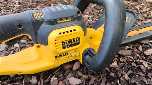 Heggeschaar DeWalt DCM563 18V, Tuin en Terras, Heggenscharen, Zo goed als nieuw, Accu, Ophalen of Verzenden