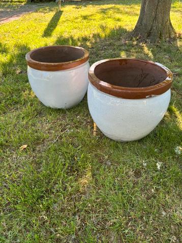 2 grands pots de fleurs en terre cuite, 25 à 40 cm, Rond, Comme neuf, Enlèvement