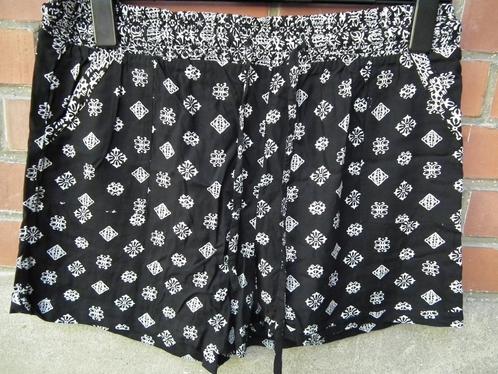 Korte broek voor dames, elastische taille, 46 (Tex), zwart e, Kleding | Dames, Broeken en Pantalons, Zo goed als nieuw, Maat 46/48 (XL) of groter
