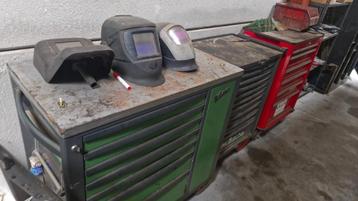 Pneumatisch gereedschap voor het bevestigen van bouten beschikbaar voor biedingen