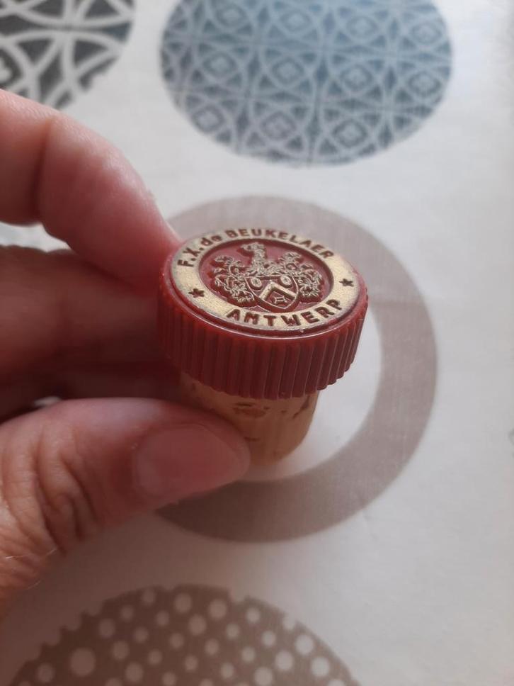 Vintage F.X. de Beukelaer flessenstop – Antwerp, Verzamelen, Overige Verzamelen, Zo goed als nieuw, Ophalen of Verzenden