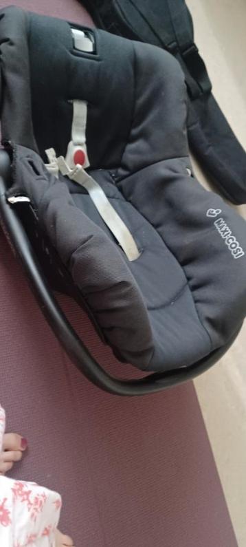 maxi cosi beschikbaar voor biedingen