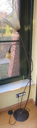 Mooie staande lamp met dimmer, Huis en Inrichting, Lampen | Vloerlampen, Ophalen, Gebruikt, Elegant antiek stylish, Glas