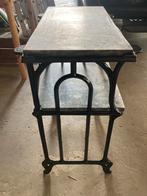 Mooi gietijzeren tafel met marmeren blad, Huis en Inrichting, Ophalen, Gebruikt
