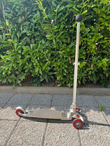 Trottinette à 3 roues beschikbaar voor biedingen