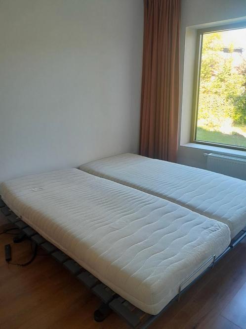 Elektrische swissflex met swissflex matrassen, Huis en Inrichting, Slaapkamer | Slaapbanken, Gebruikt, Ophalen