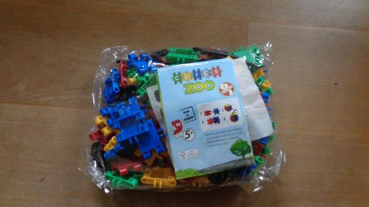 Clics Zoo zak 8 in 1 - Constructie blokken, Kinderen en Baby's, Speelgoed | Bouwstenen, Zo goed als nieuw, Overige merken, Ophalen